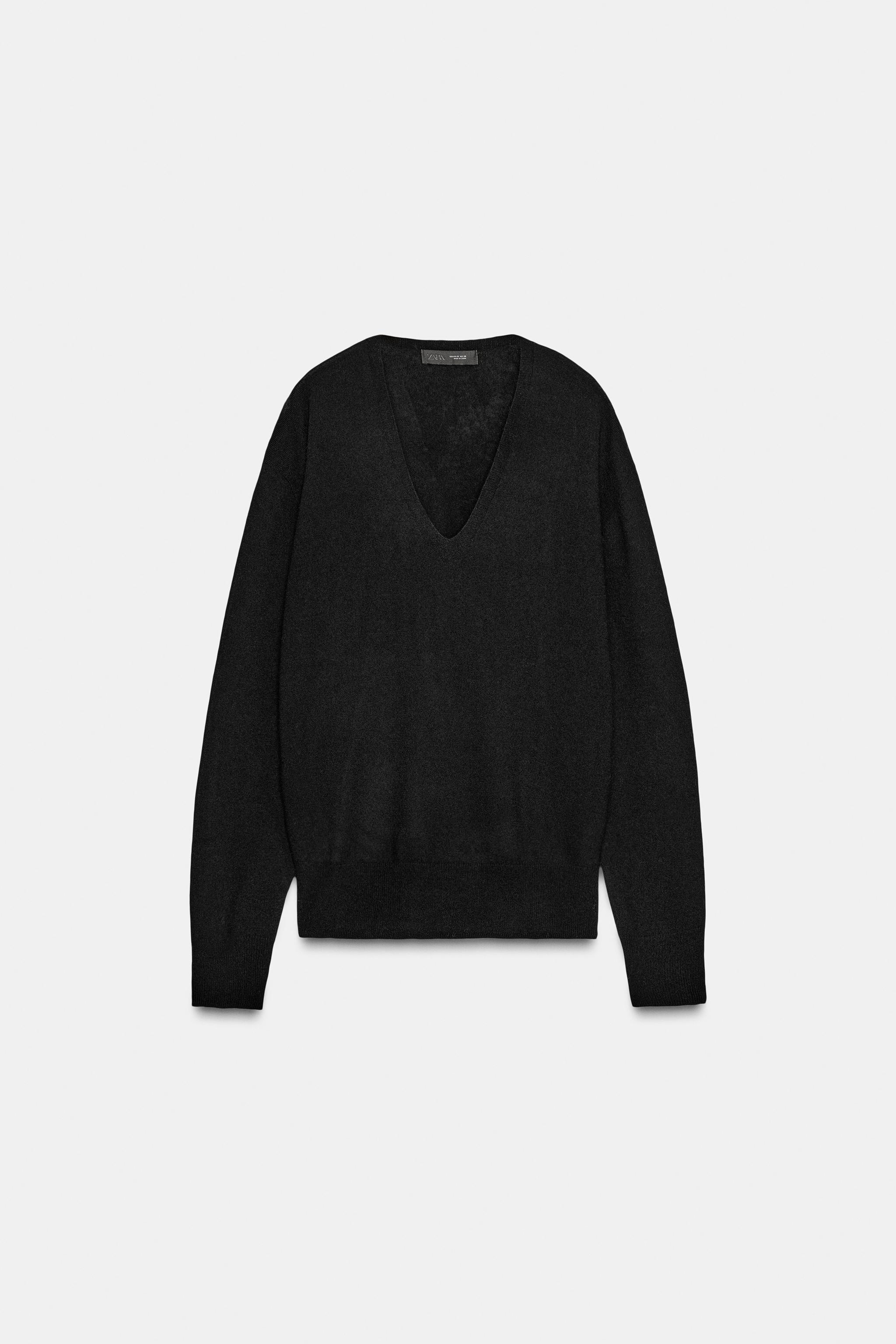 100% EXTRA-SOFT WOOL V-NECK JUMPER